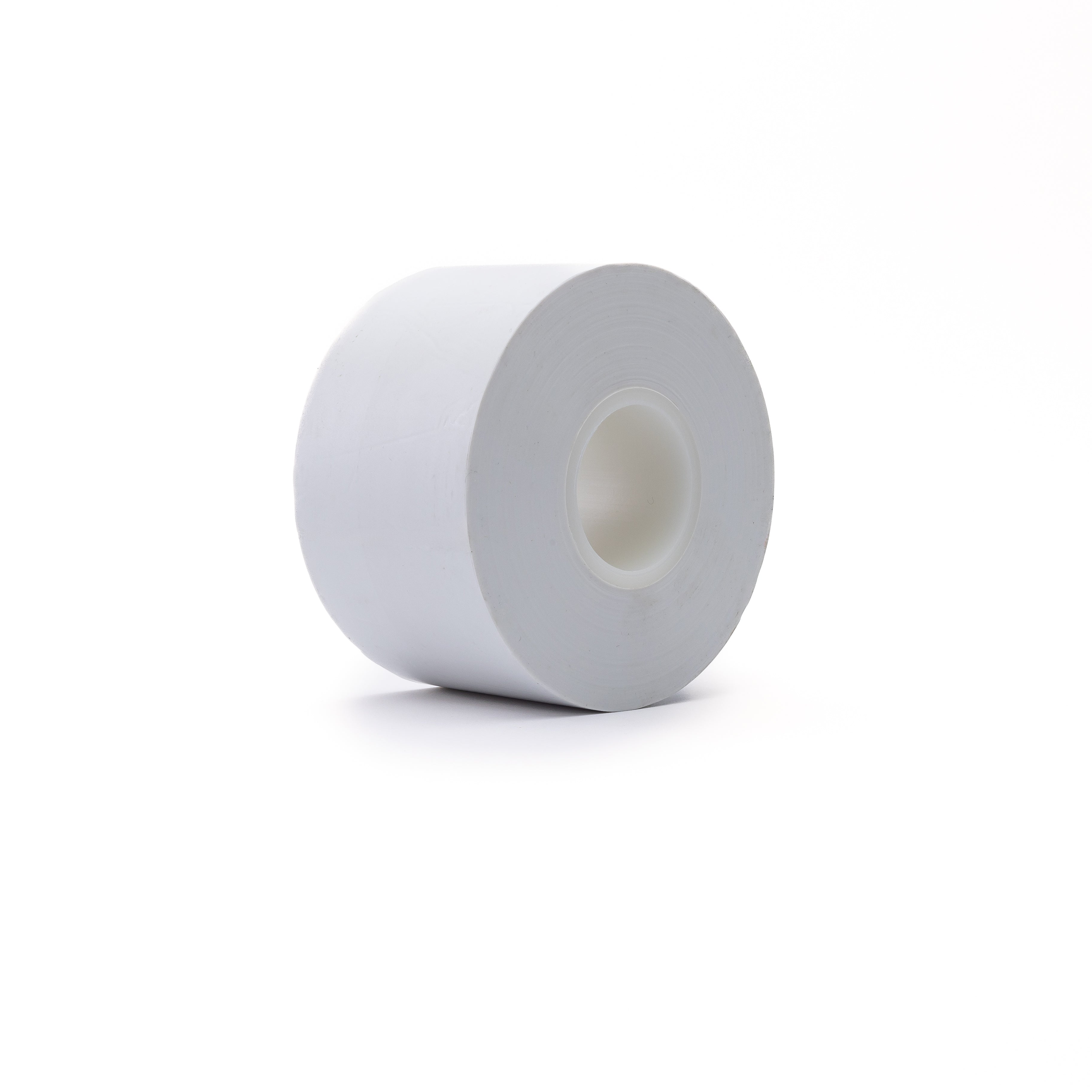 rol uit doos met 18x MegaTape UT7 PVC tape 50 mm wit 33 m rol voor events, theater en beurzen