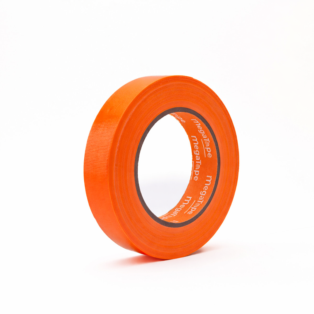 MegaTape UT70 fluor gaffa tape 25 m op rol 50 mm oranje voor events, theater en beurzen
