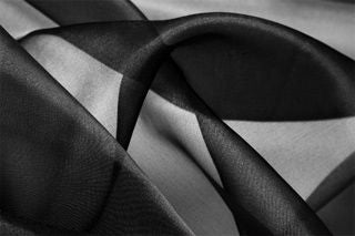 Voile CS · 300 cm · zwart (9300) · rol 35m